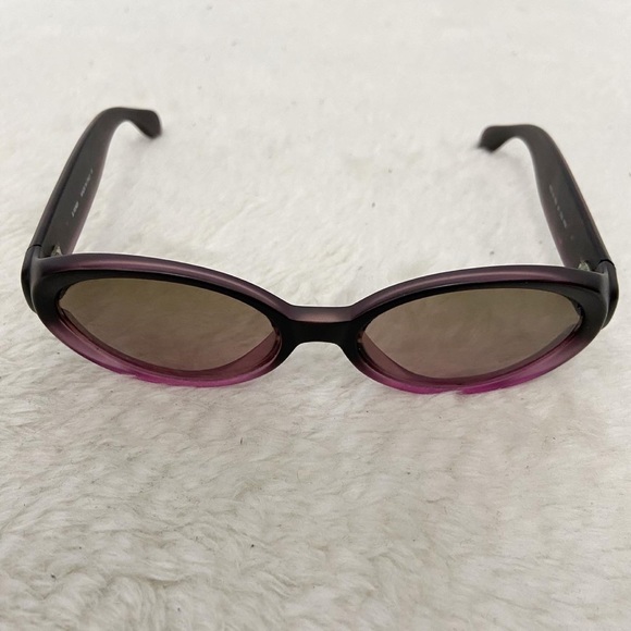 AUTHENTIC FENDI SUNGLASSES - Picture 4 of 5